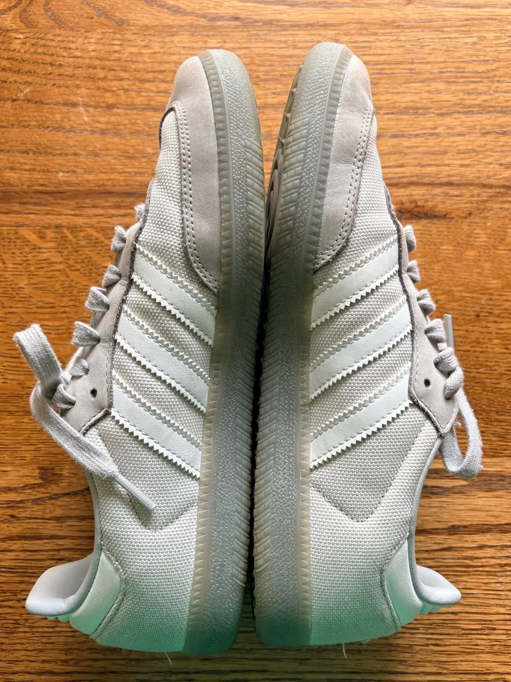Adidas Samba Men’s 8 Suede & Mesh Sneaker Shoes in Light Gray on Gray